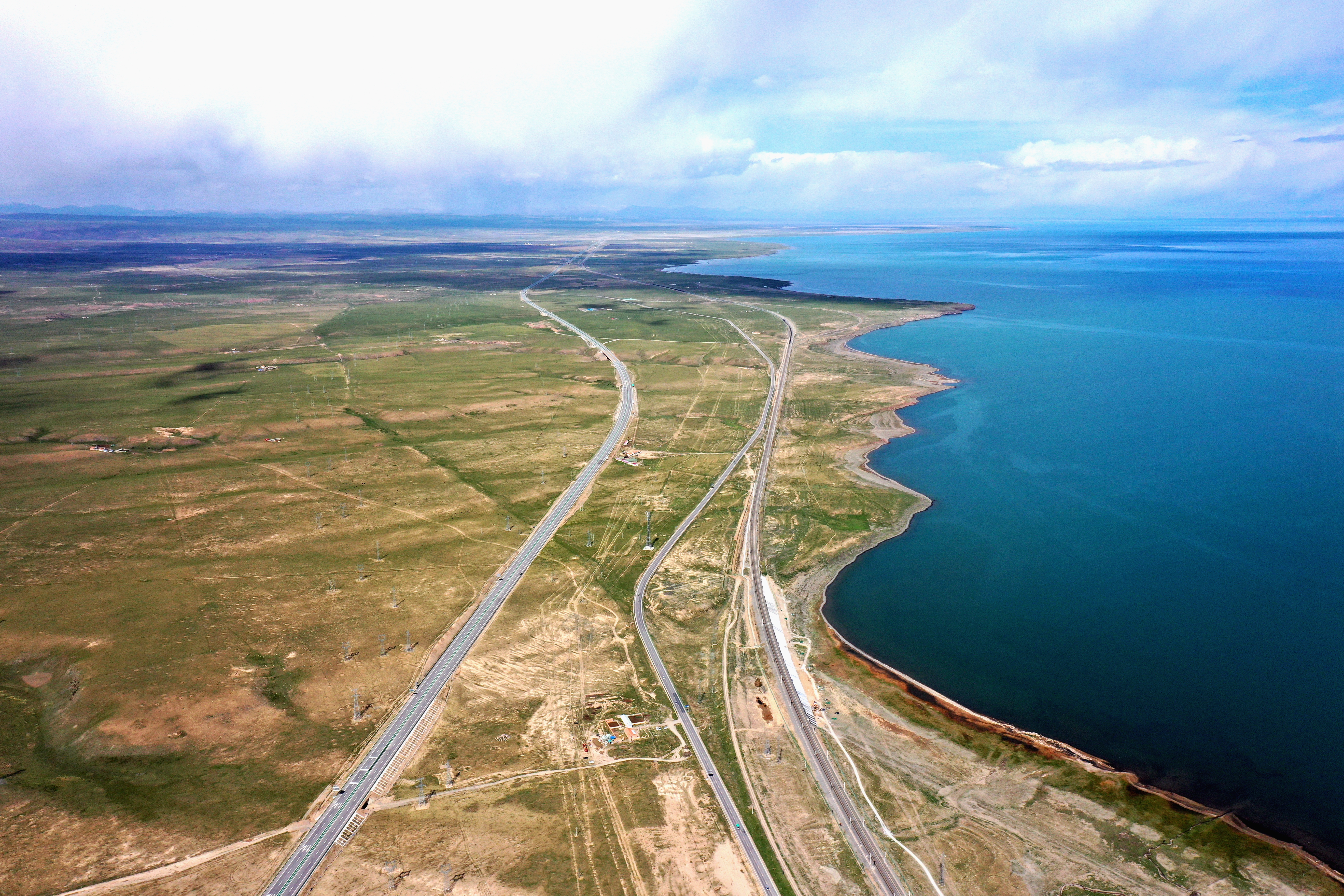 西海（海晏）至察汗诺公路（甘子河至天峻南段） 3.JPG
