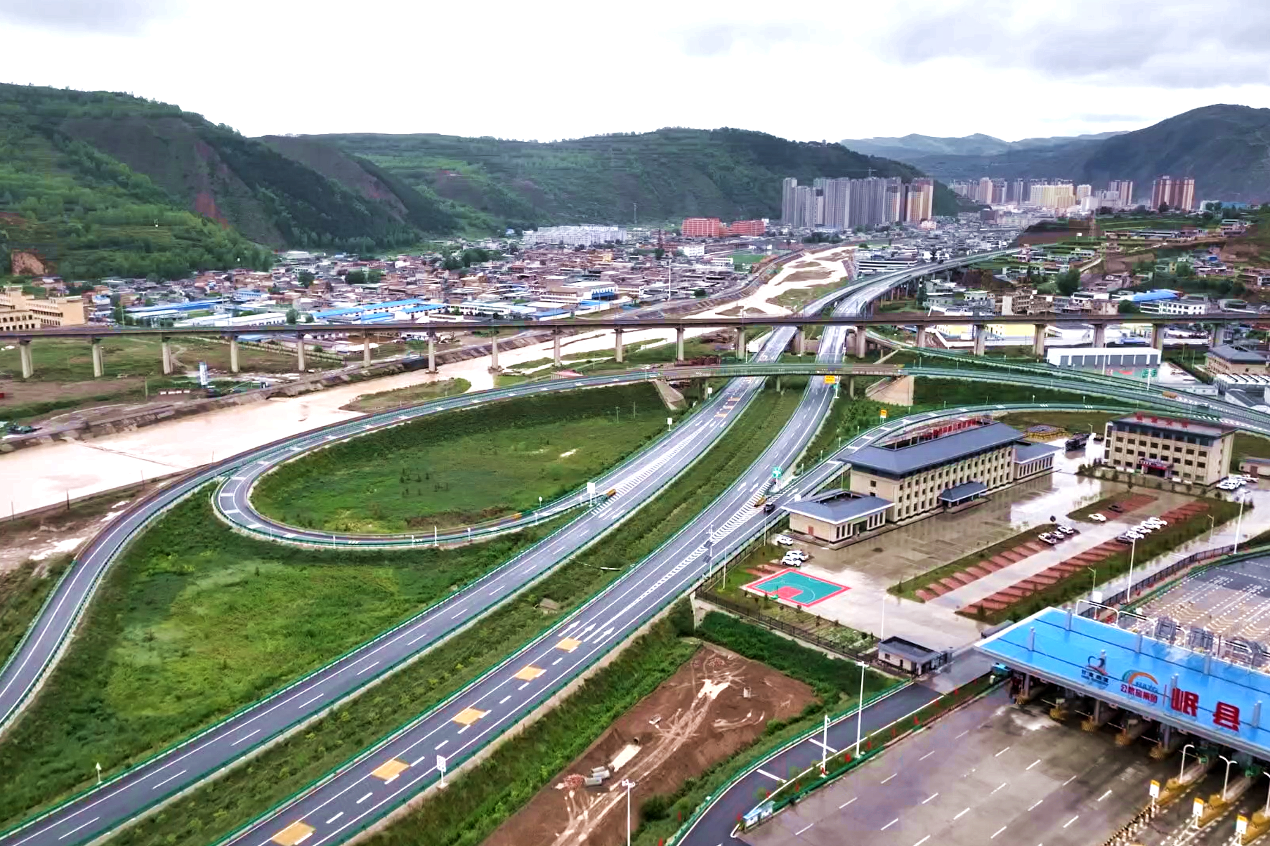 渭武高速岷县段.png