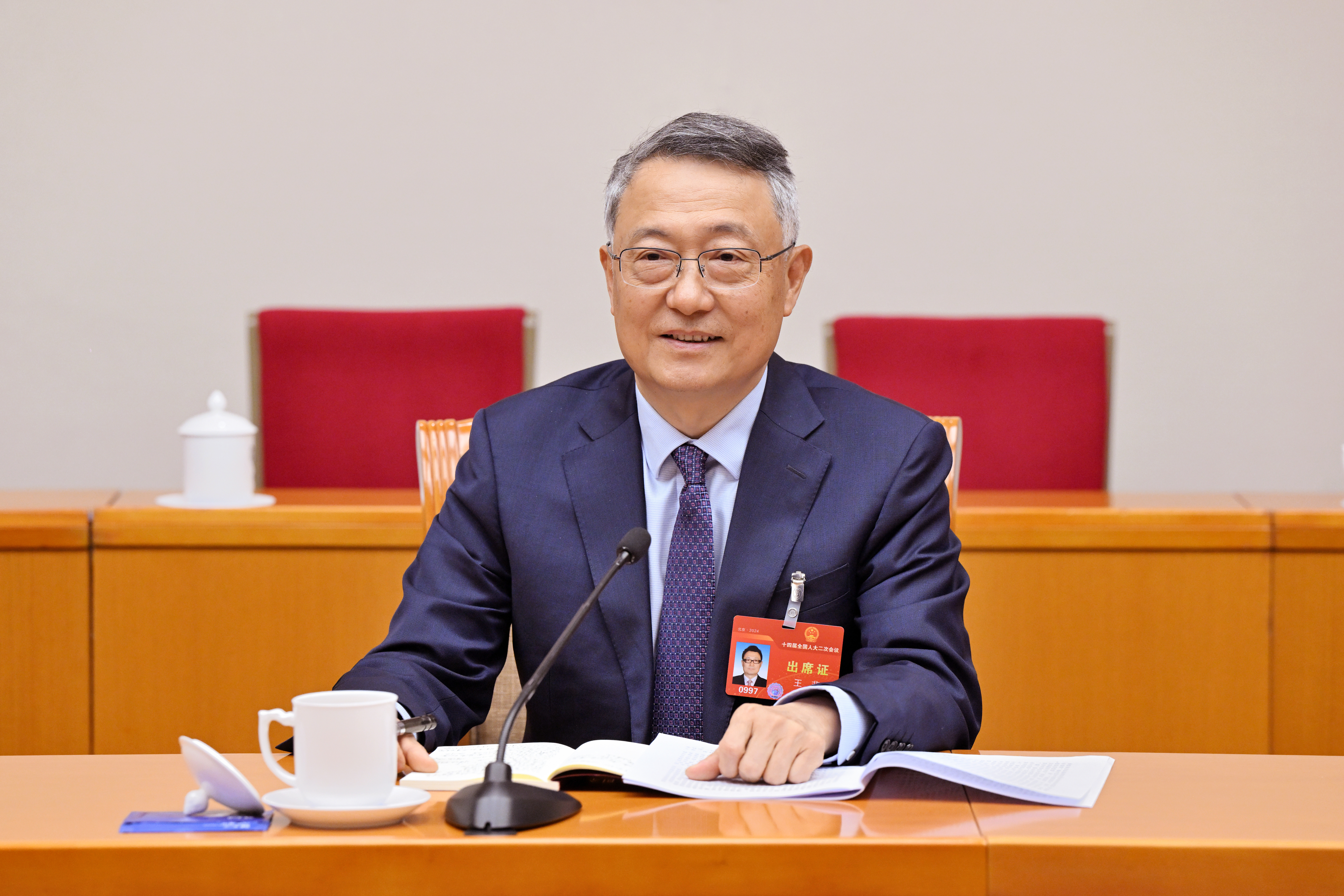 王非（全国人大代表、福建省投资开发集团有限责任公司党委书记董事长 ）.jpg
