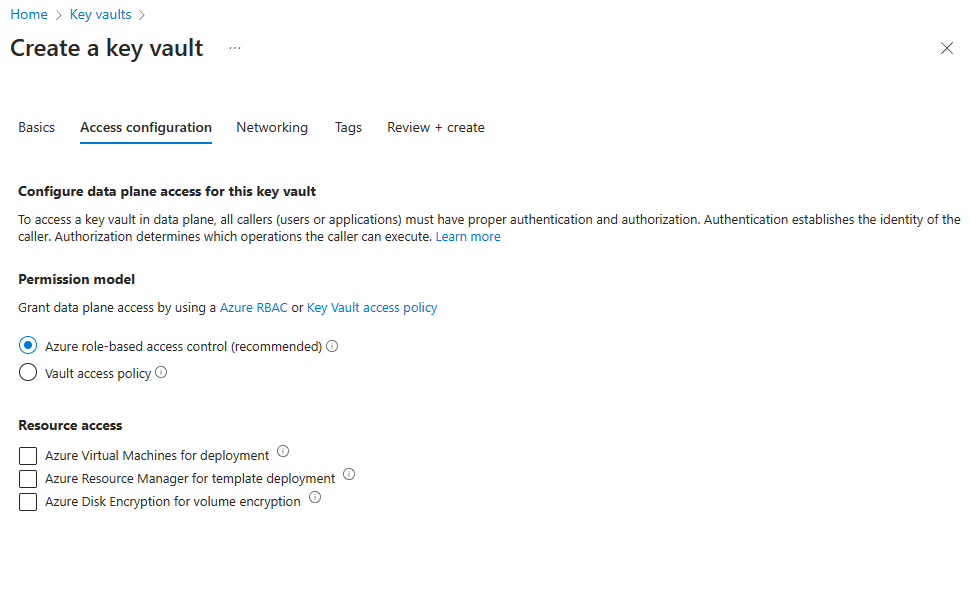 Azure portal の [キー コンテナーの作成] ウィンドウと [アクセス構成] タブのスクリーンショット。