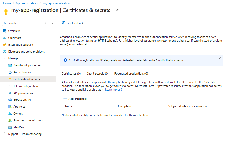 Microsoft Entra 管理中心的证书和机密窗格的屏幕截图，其中突出显示了联合凭据选项卡。